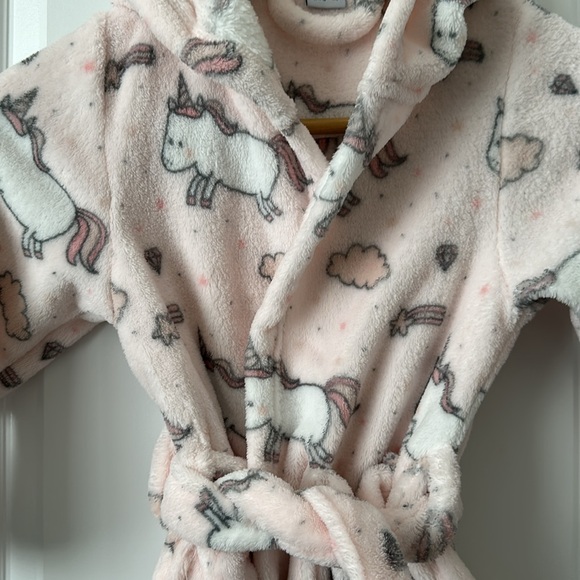 Hooded Unicorn Plush Robe - Picture 3 of 5